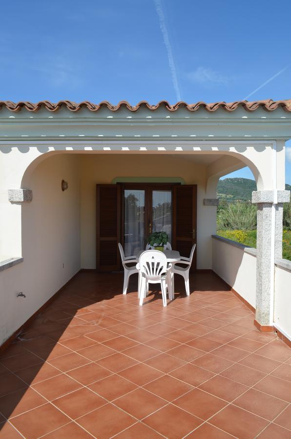Iss Travel, Ambra Apartments - 800 M From La Cinta Beach San Teodoro  Buitenkant foto